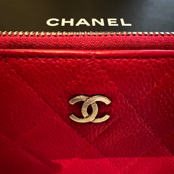 CHANEL Matelasse Quilted Caviar leather Long 3/4 Zip Wallet or Pouch - Picture 13 of 15